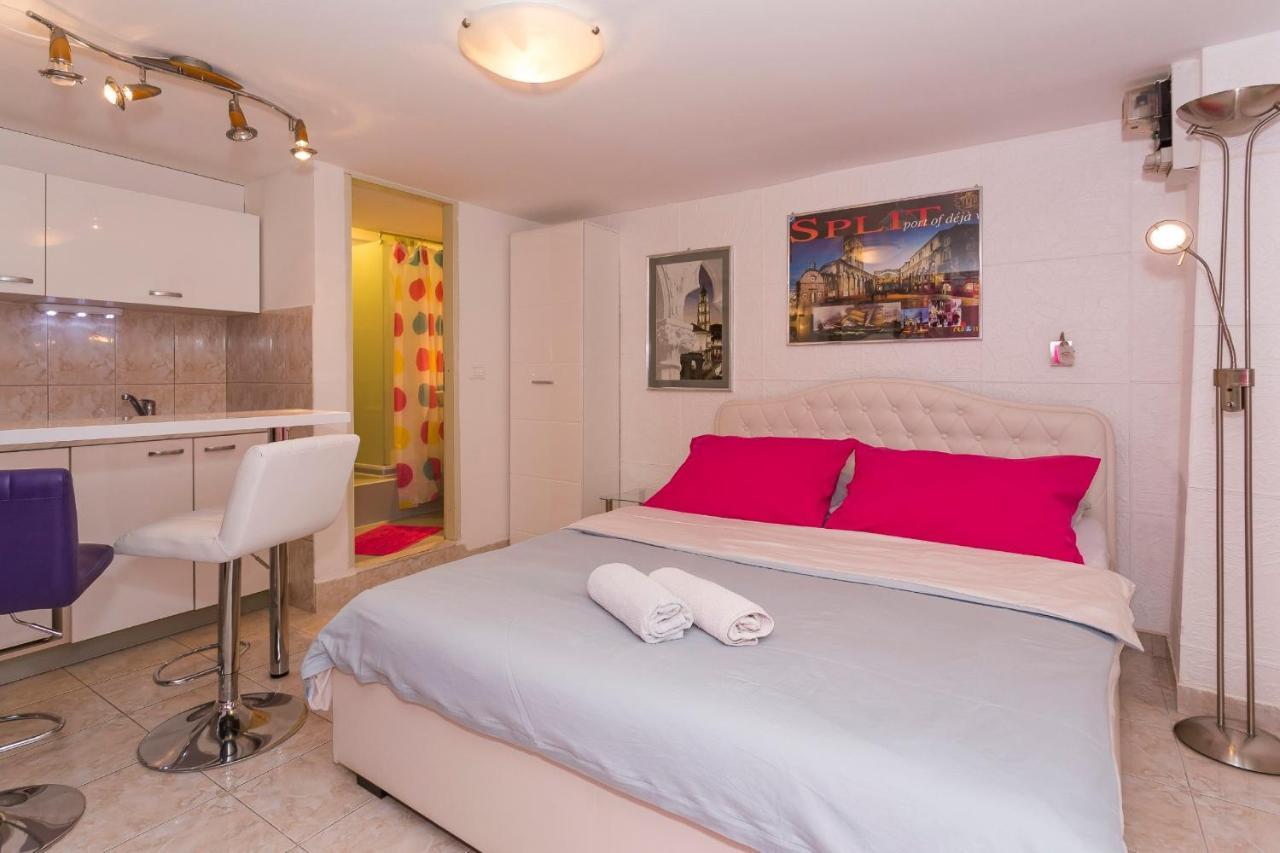 Modern And Practical Studio In The Heart Of Split Ngoại thất bức ảnh
